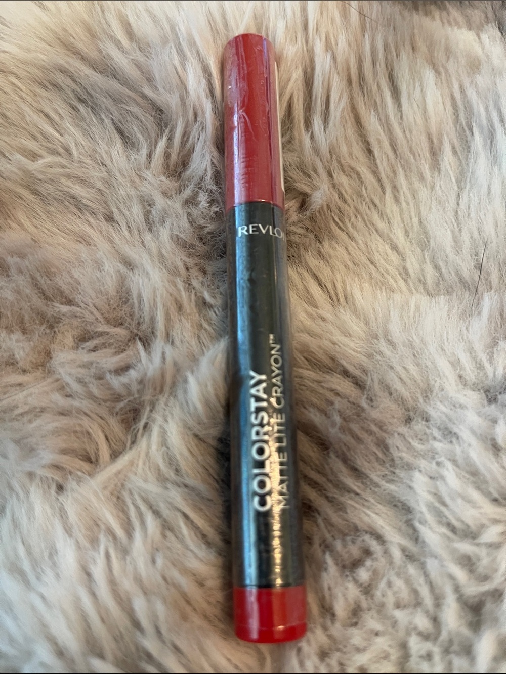 Revlon ColorStay Matte Crayon Lipstick - Deep Red-009 Ruffled Feathers. New